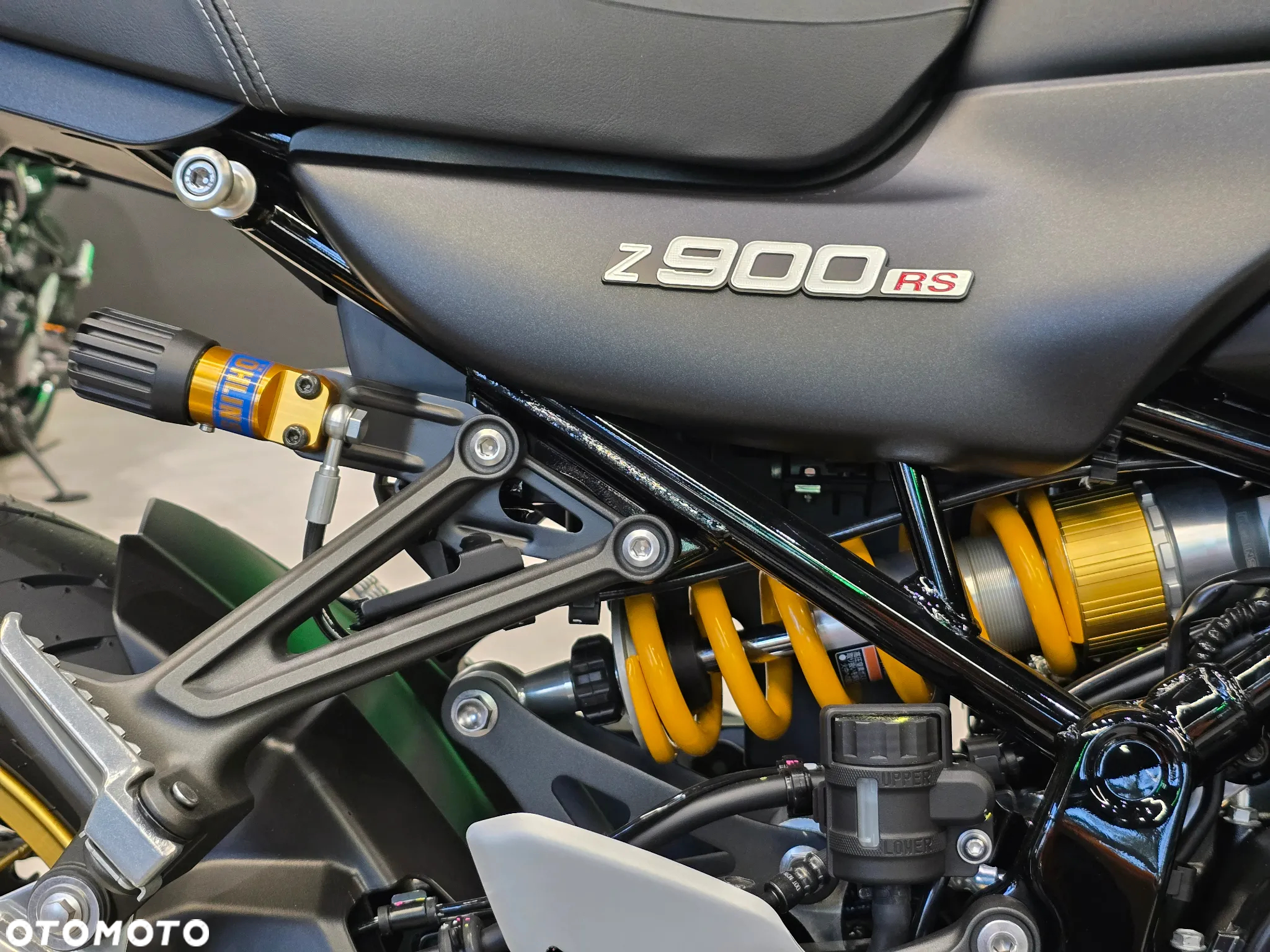 Kawasaki Z 900 RS - 6