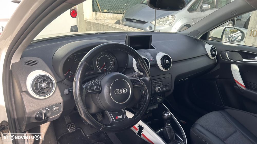Audi A1 2011 photo 5