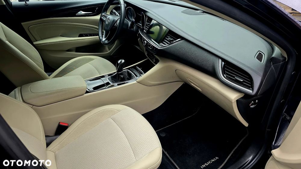 Opel Insignia 1.5 Direct InjectionTurbo Business Innovation - 30