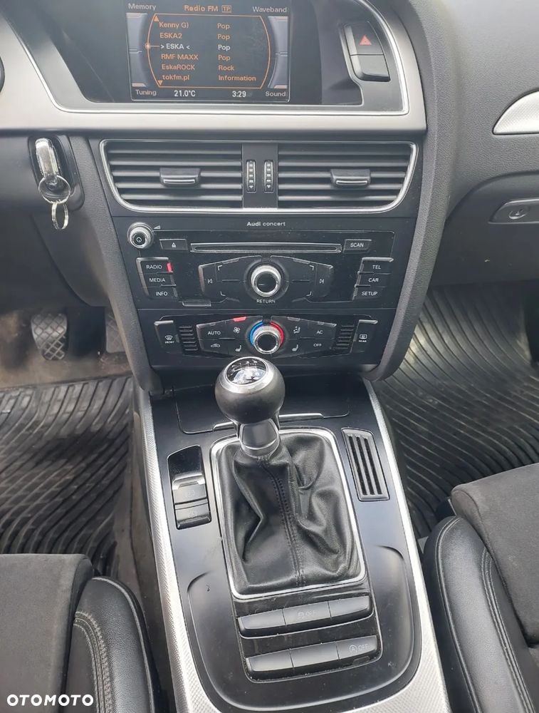 Audi A4 Avant 2.0 TDI Quattro - 8