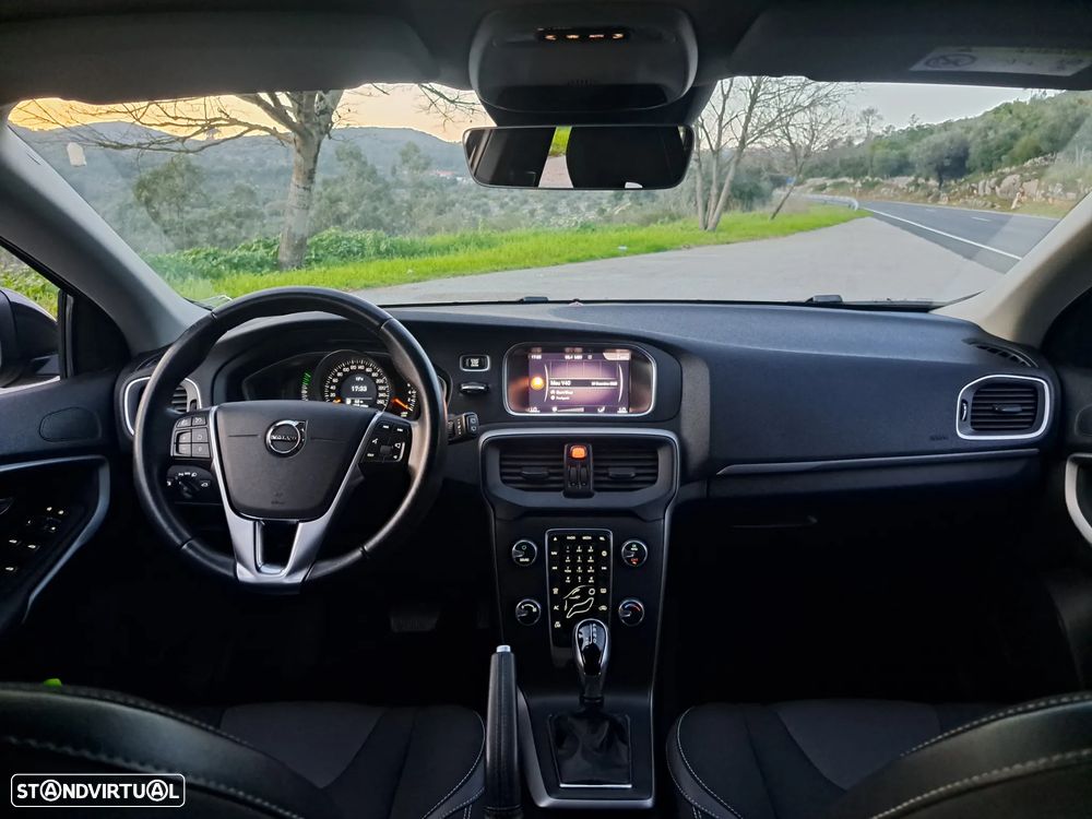 Volvo V40 1.5 T3 Sport Edition Geartronic - 3