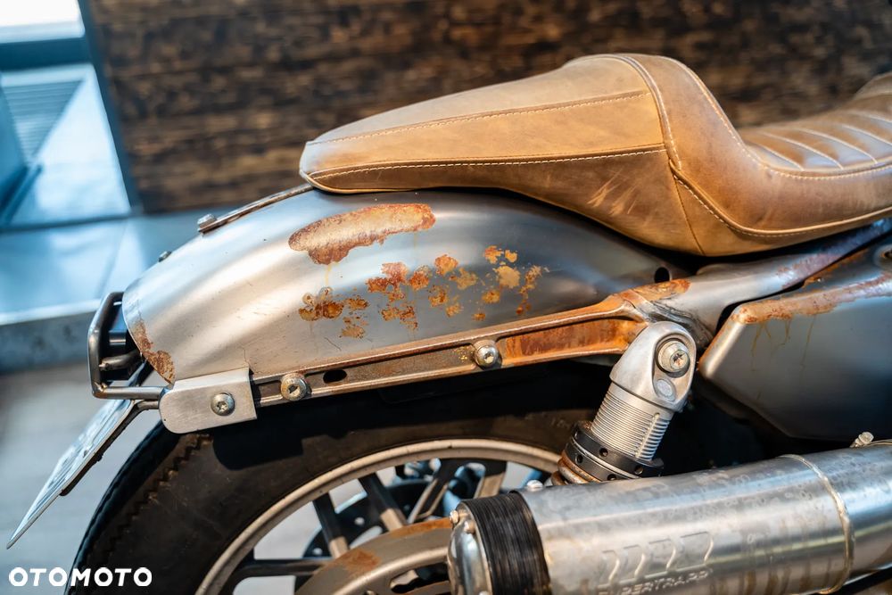 Harley-Davidson Sportster Roadster 1200R - 13