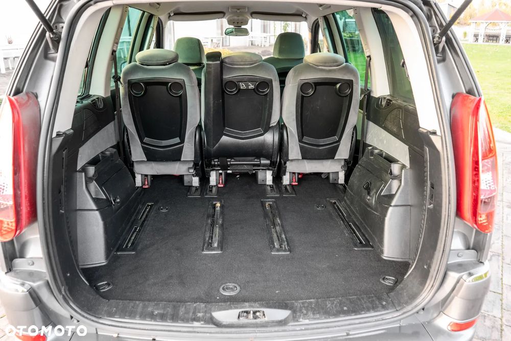 Peugeot 807 2.0 HDi Premium - 27