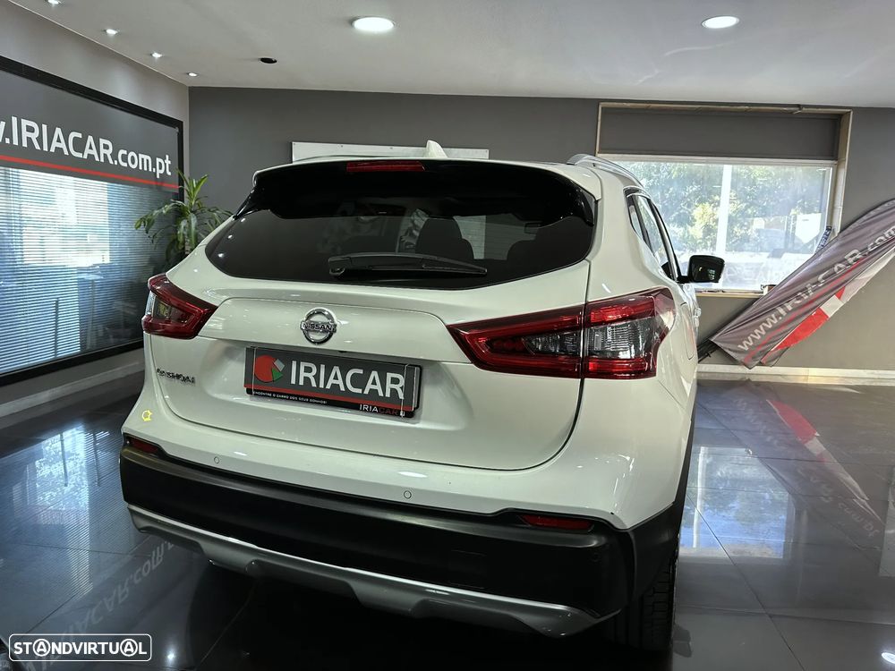 Nissan Qashqai 1.3 DIG-T N-Connecta J18 - 12