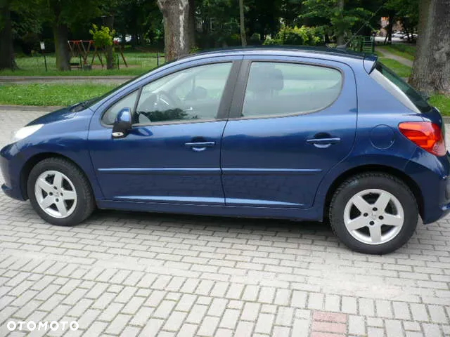Peugeot 207 1.4 16V Presence - 4