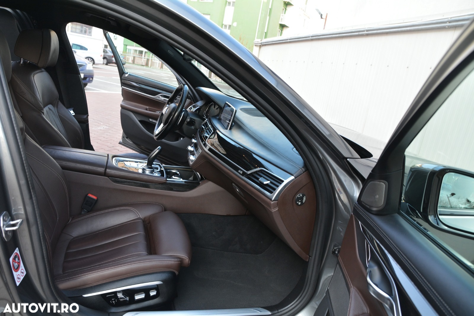 BMW Seria 7 740d xDrive - 23