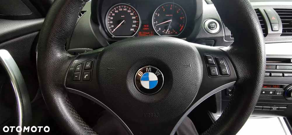 BMW Seria 1 120i Edition Sport - 12