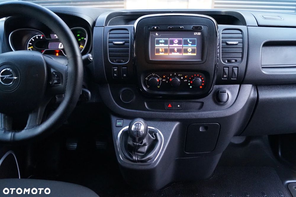 Opel Vivaro - 17