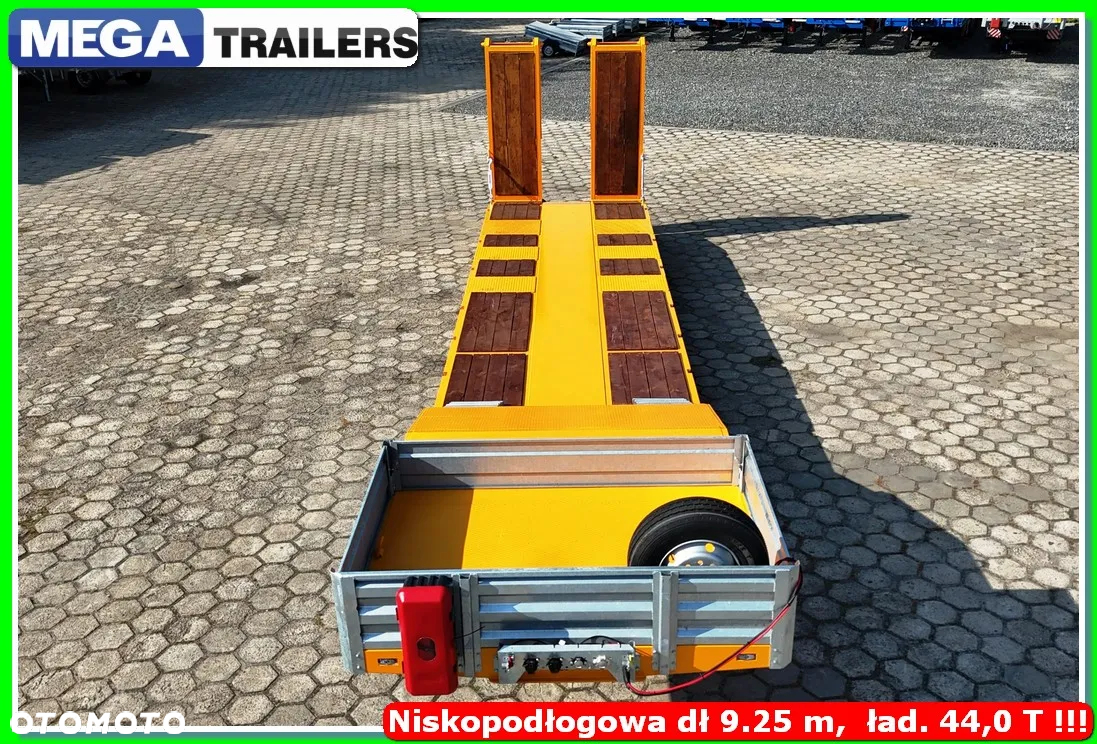 Mega Niska podłoga, DMC 54 T, oś skrętna, najazdy HYDRULICZNE 4,0 M !!! - 35