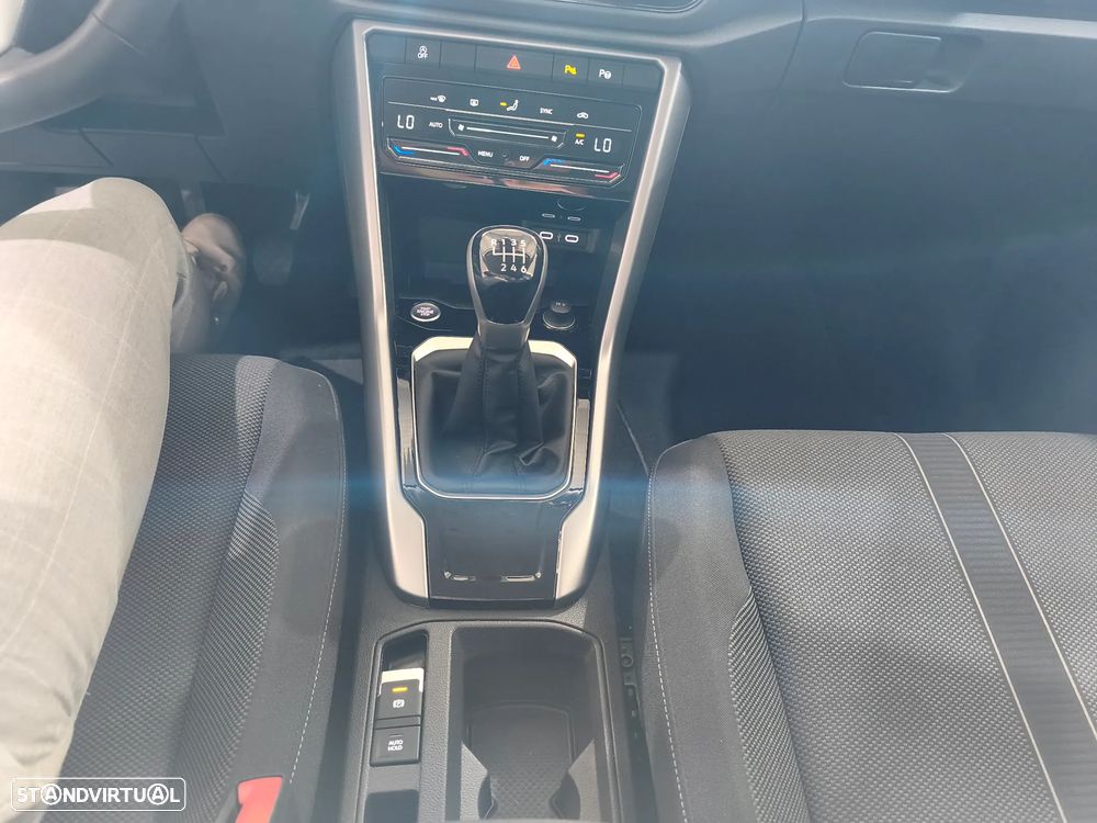 VW T-Roc 1.0 TSI Urban - 9