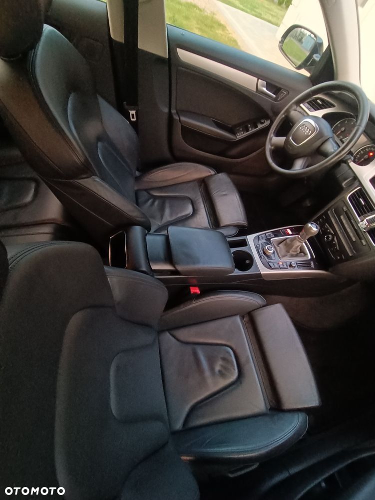 Audi A4 Avant 2009 photo 2