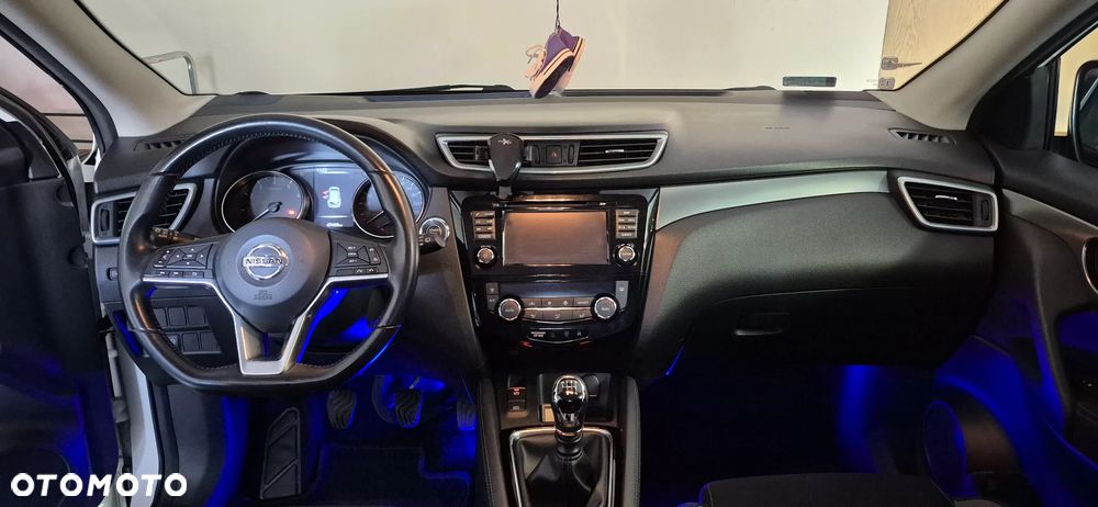 Nissan Qashqai 1.2 DIG-T N-Connecta - 16
