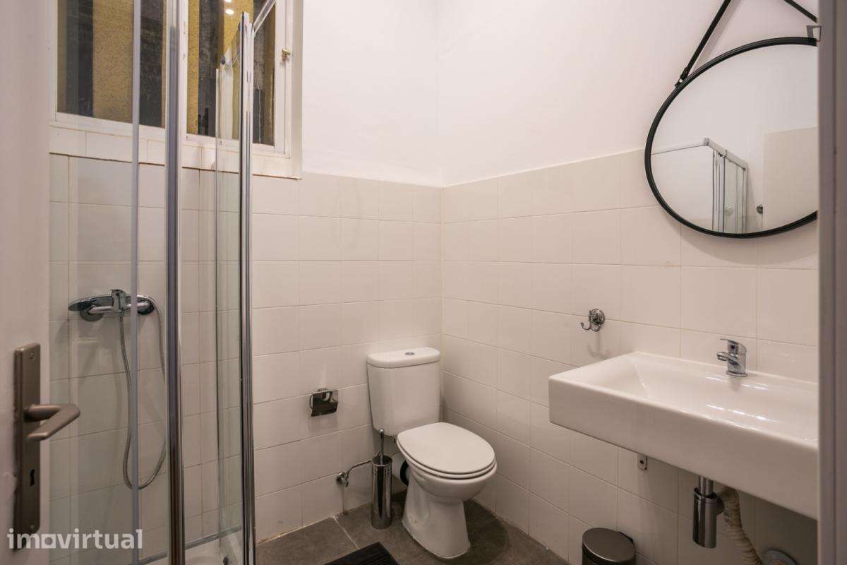 Quarto - localizado em Santos Lisbon - Grande imagem: 4/16