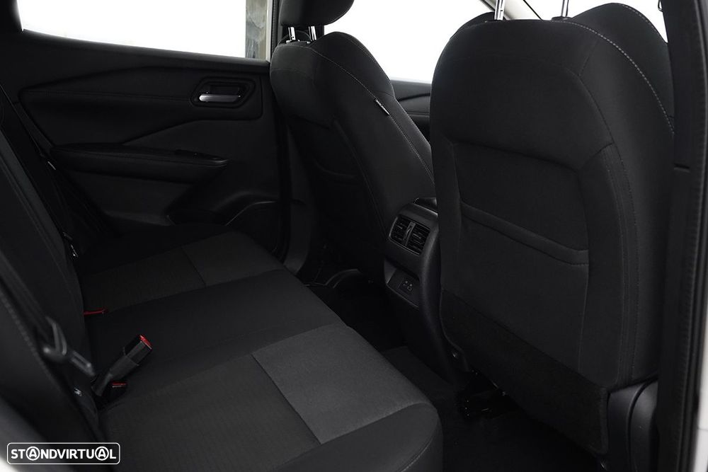 Nissan Qashqai 1.3 DIG-T N-Connecta Xtronic - 21