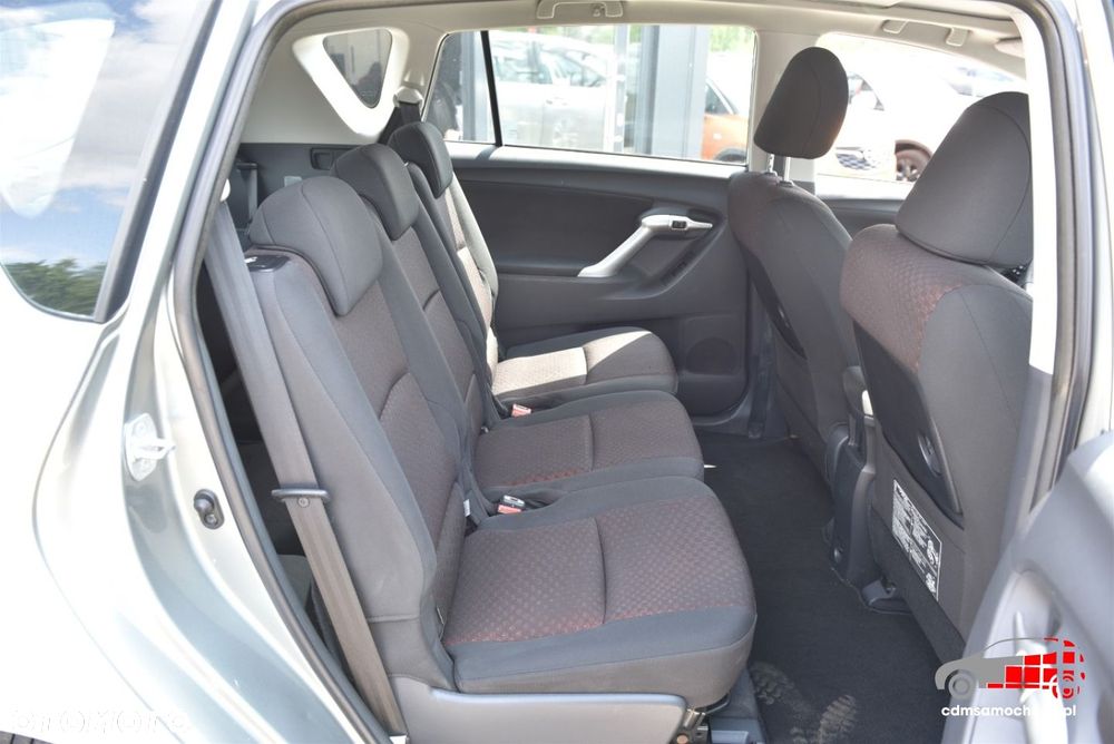 Toyota Verso 1.6 Active 7os - 17