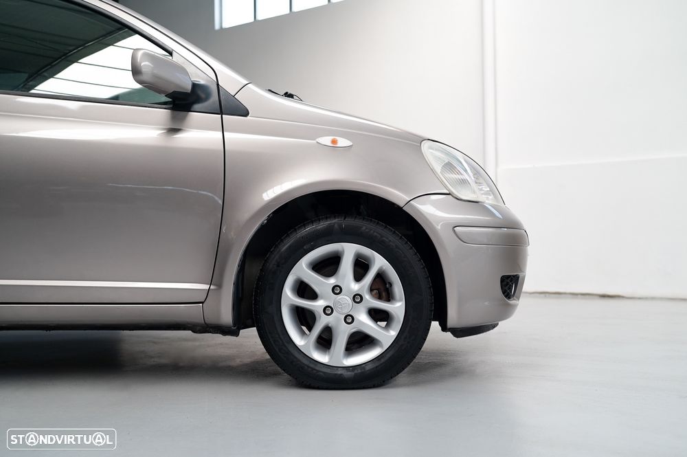 Toyota Yaris 1.0 Sol - 7