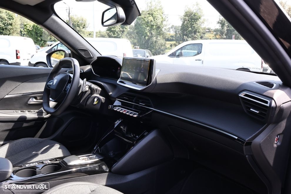 Peugeot 2008 1.2 Hybrid Allure e-DCS6 - 13