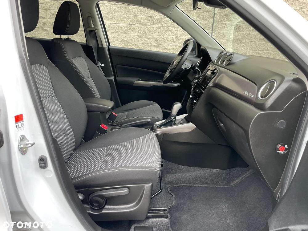 Suzuki Vitara 1.0 Boosterjet Premium 4WD - 10