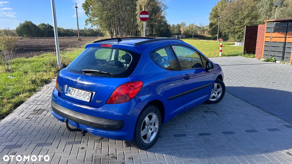 Peugeot 207 2006 photo 5