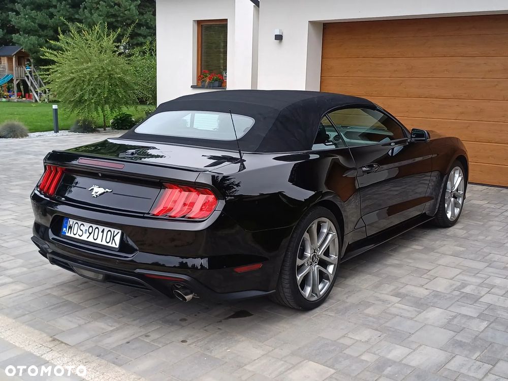 Ford Mustang 2.3 EcoBoost - 25