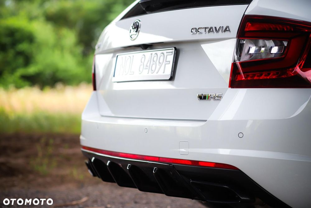 Skoda Octavia 2.0 TSI RS 245 DSG - 2