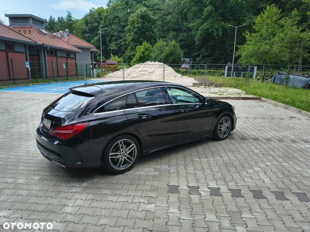 Mercedes-Benz CLA 180 7G-DCT AMG Line - 4