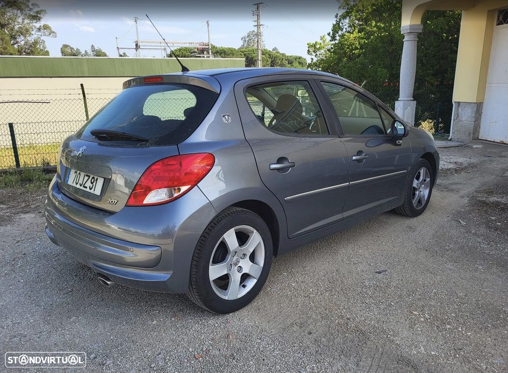 Peugeot 207 1.6 HDi Sport - 1