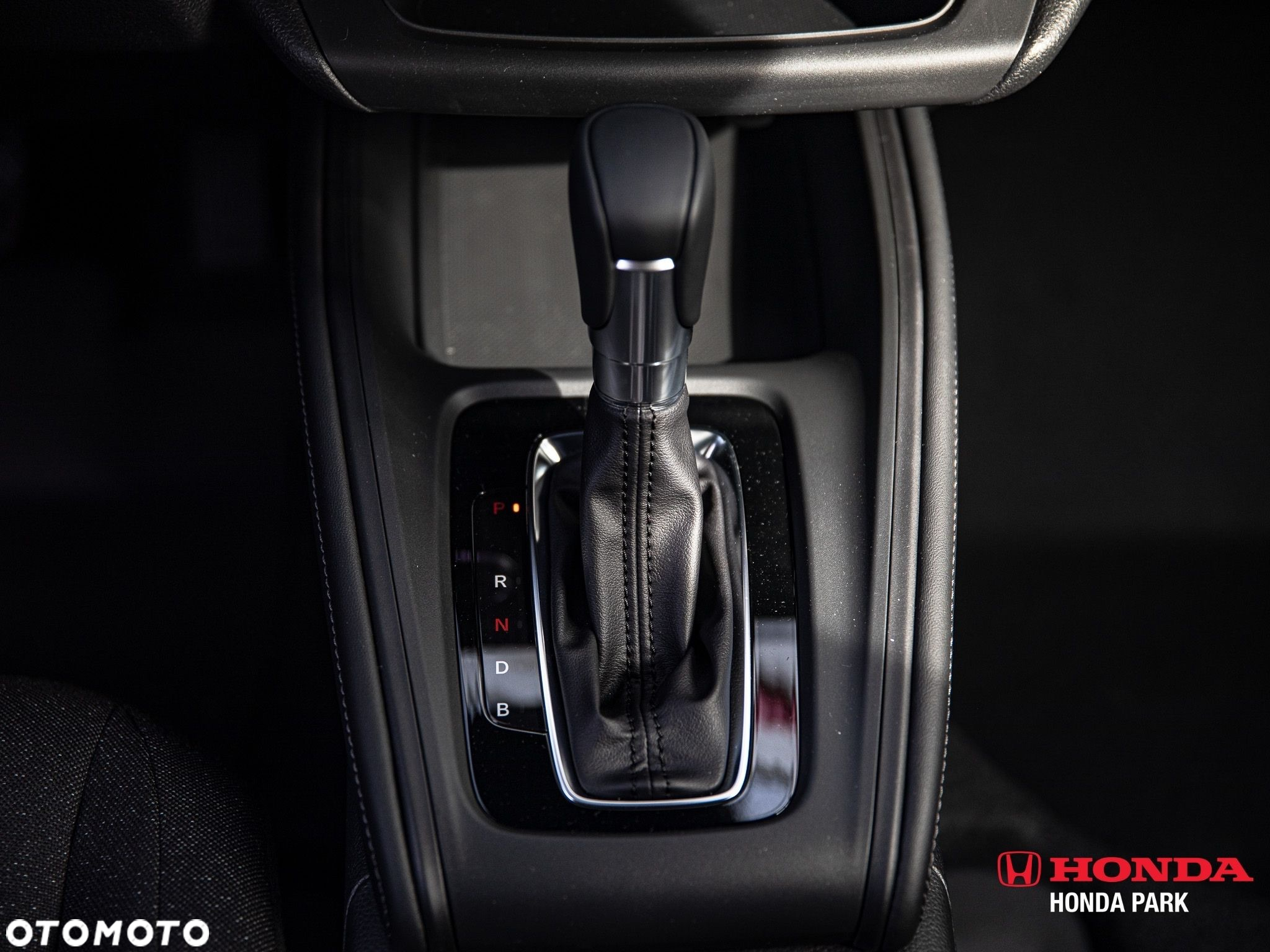 Honda HR-V 1.5 i-MMD Elegance CVT - 23