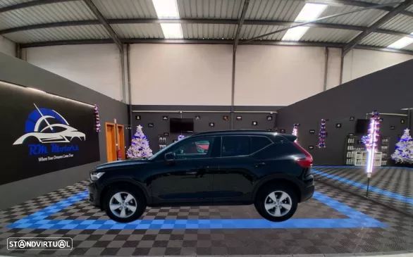 Volvo XC 40 1.5 T2 Momentum - 3