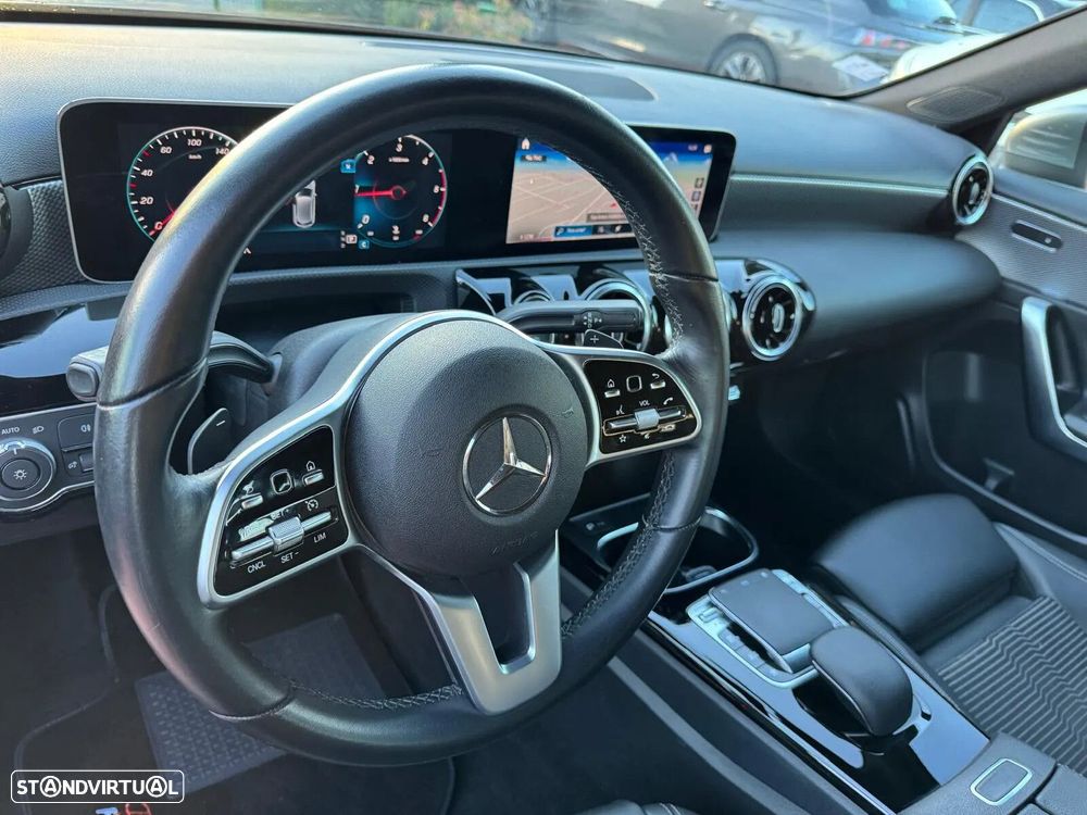 Mercedes-Benz A 180 d Style Plus Aut. - 26