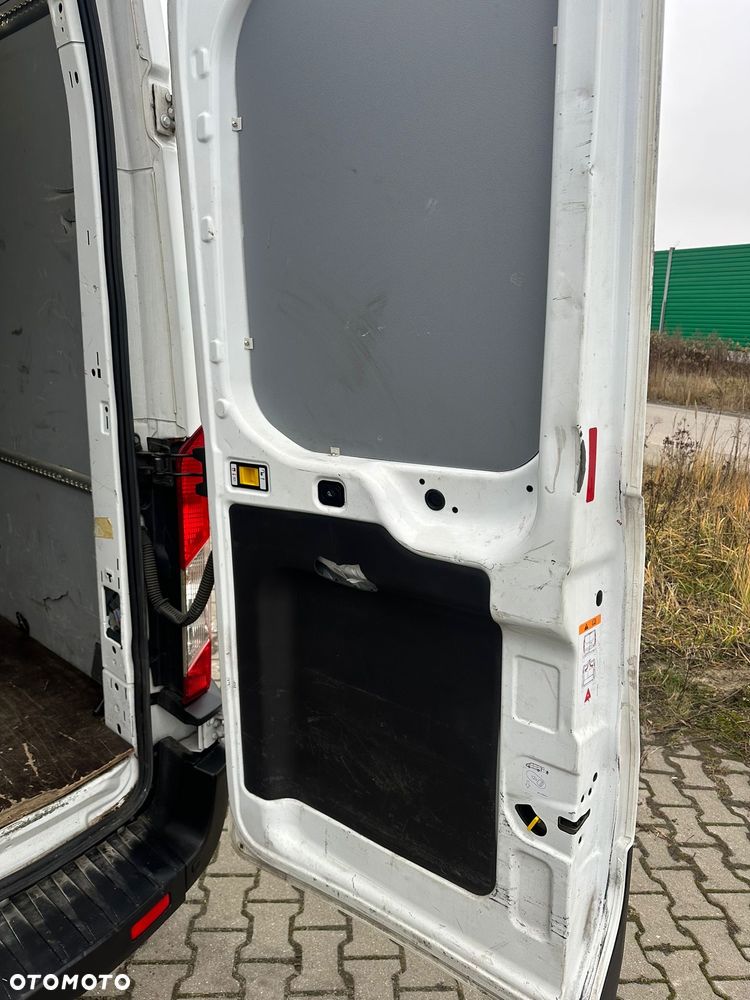 Ford Transit - 19