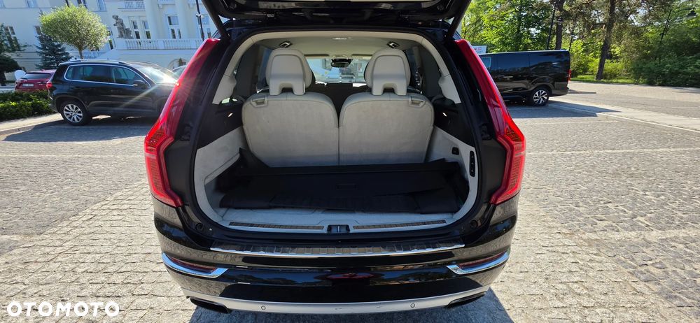 Volvo XC 90 D5 AWD Inscription 7os - 33
