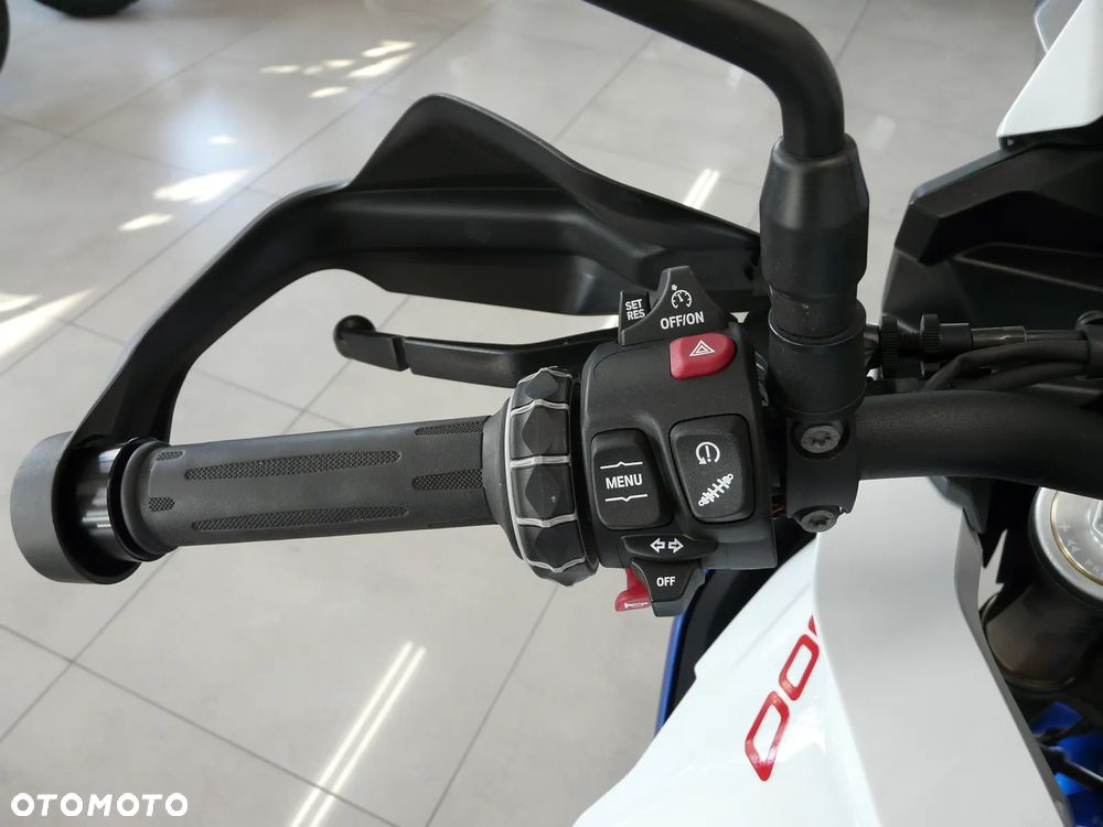 BMW XR - 15