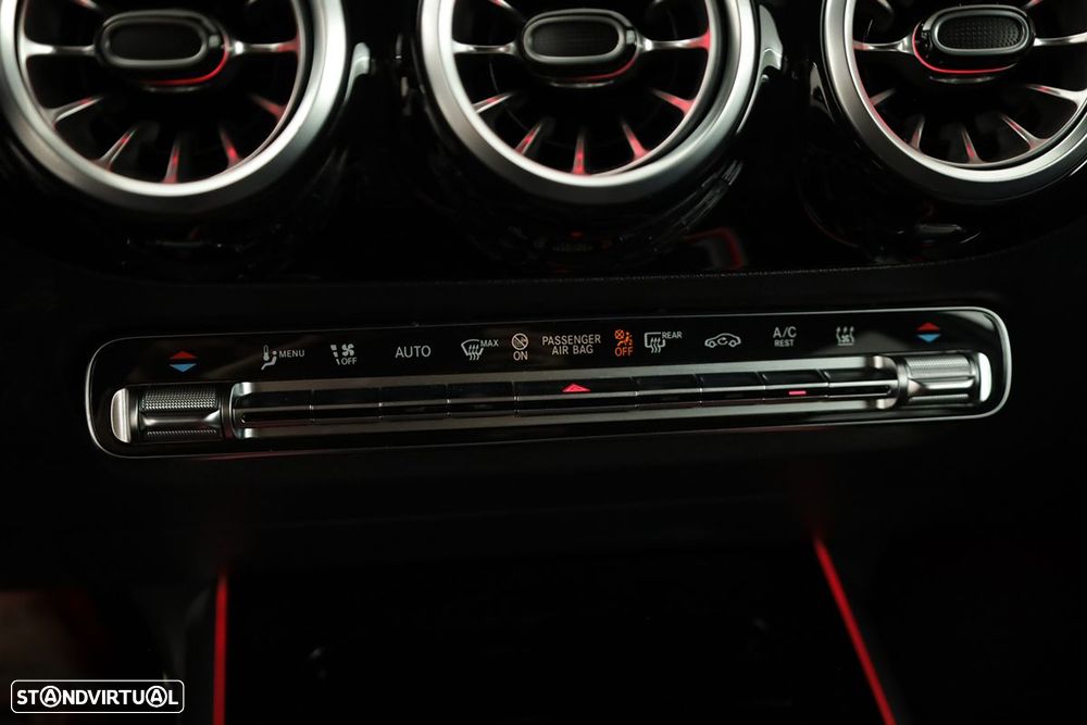 Mercedes-Benz GLA 250 e - 13