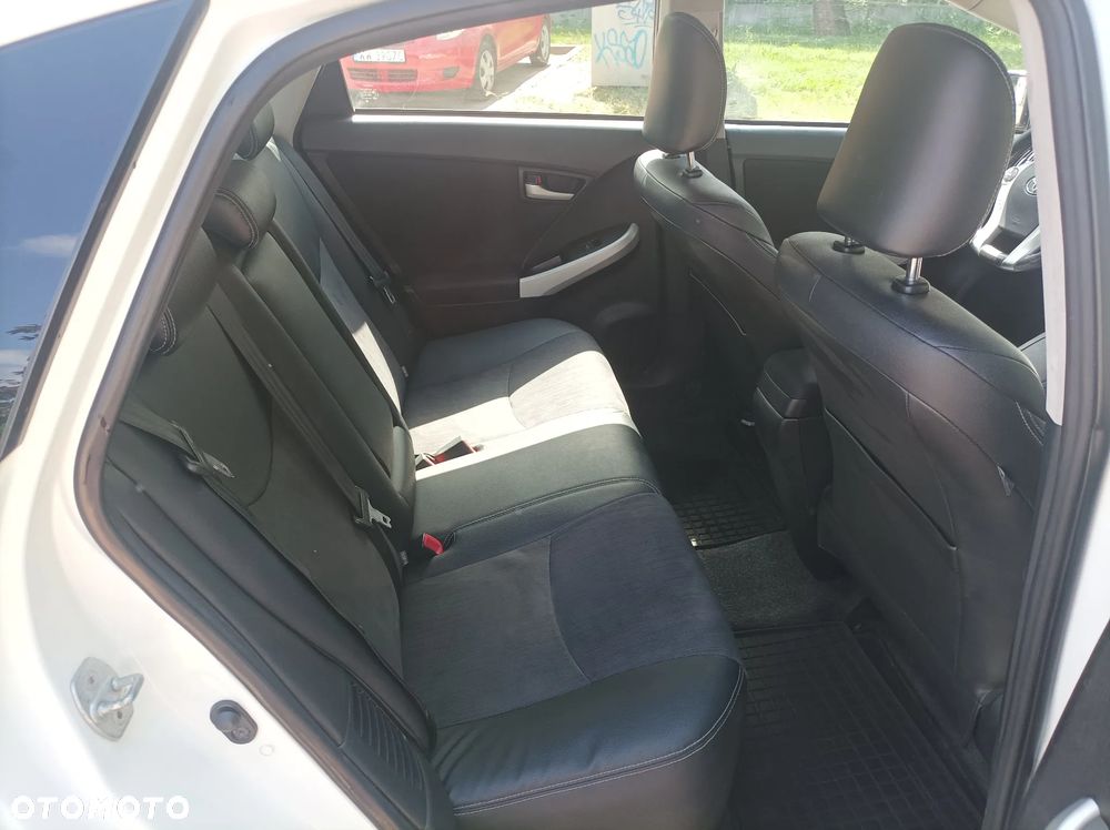 Toyota Prius 1.8 Hybrid Active - 23