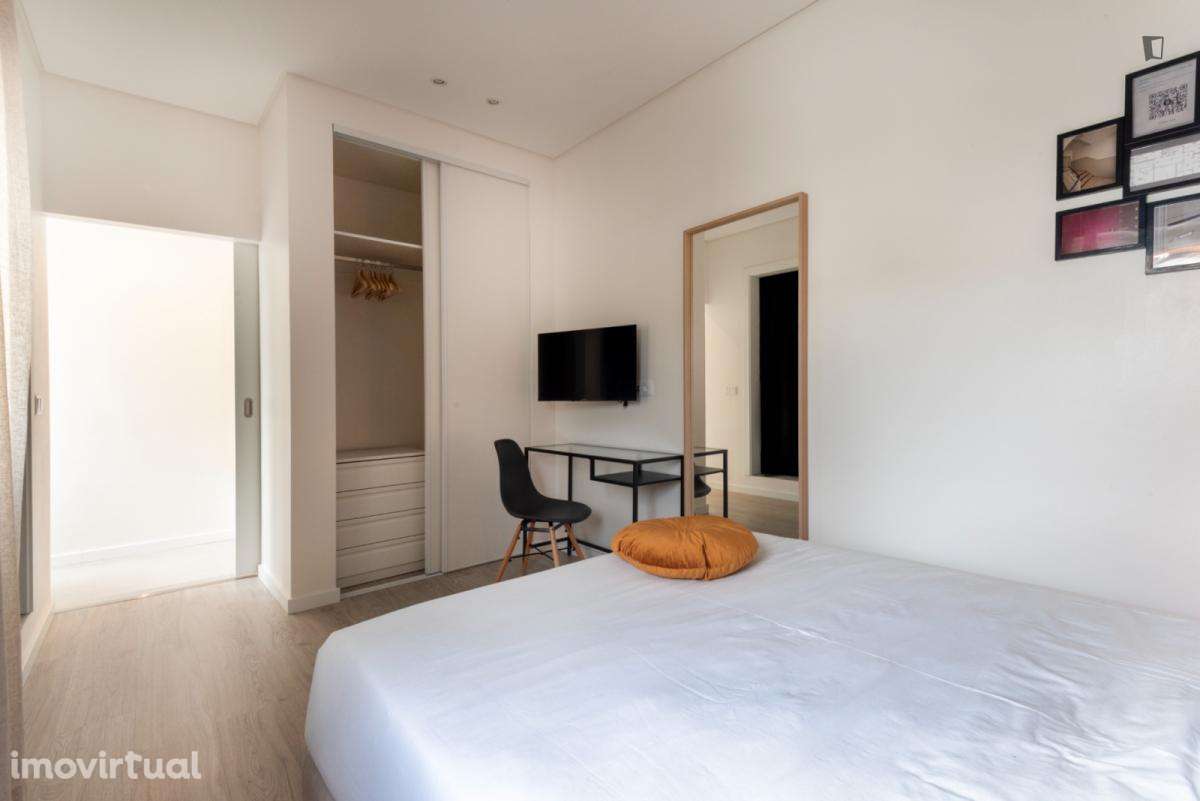 Estúdio - localizado em Montes Claros Coimbra - Grande imagem: 5/11