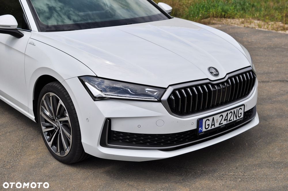 Skoda Superb 2.0 TDI SCR 4x4 L&K DSG - 3