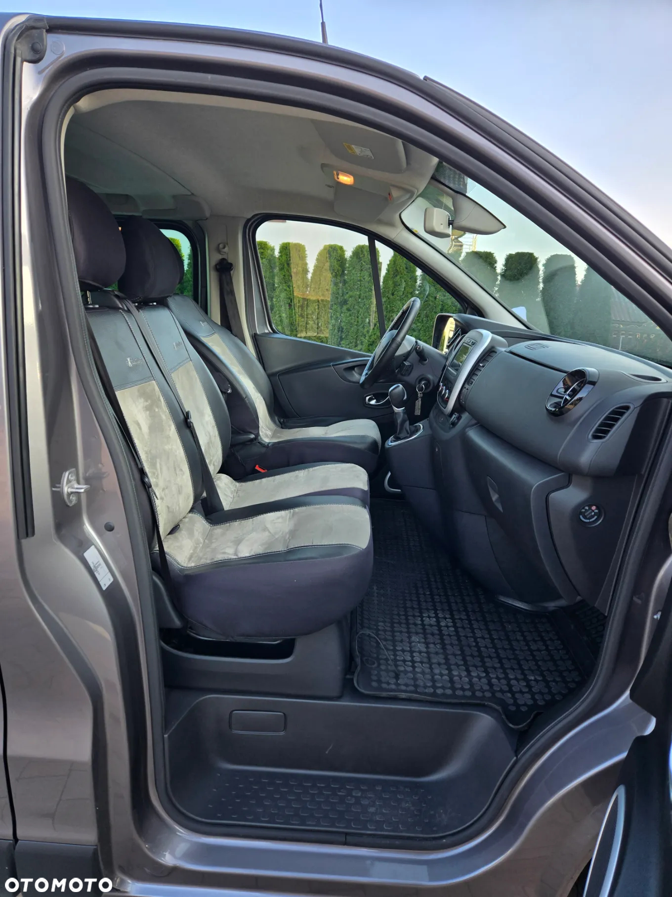 Renault Trafic Grand SpaceClass 2.0 dCi EDC - 27