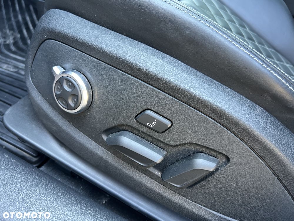 Audi S4 Limousine - 13