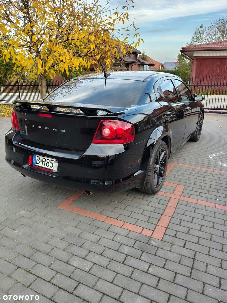 Dodge Avenger - 3