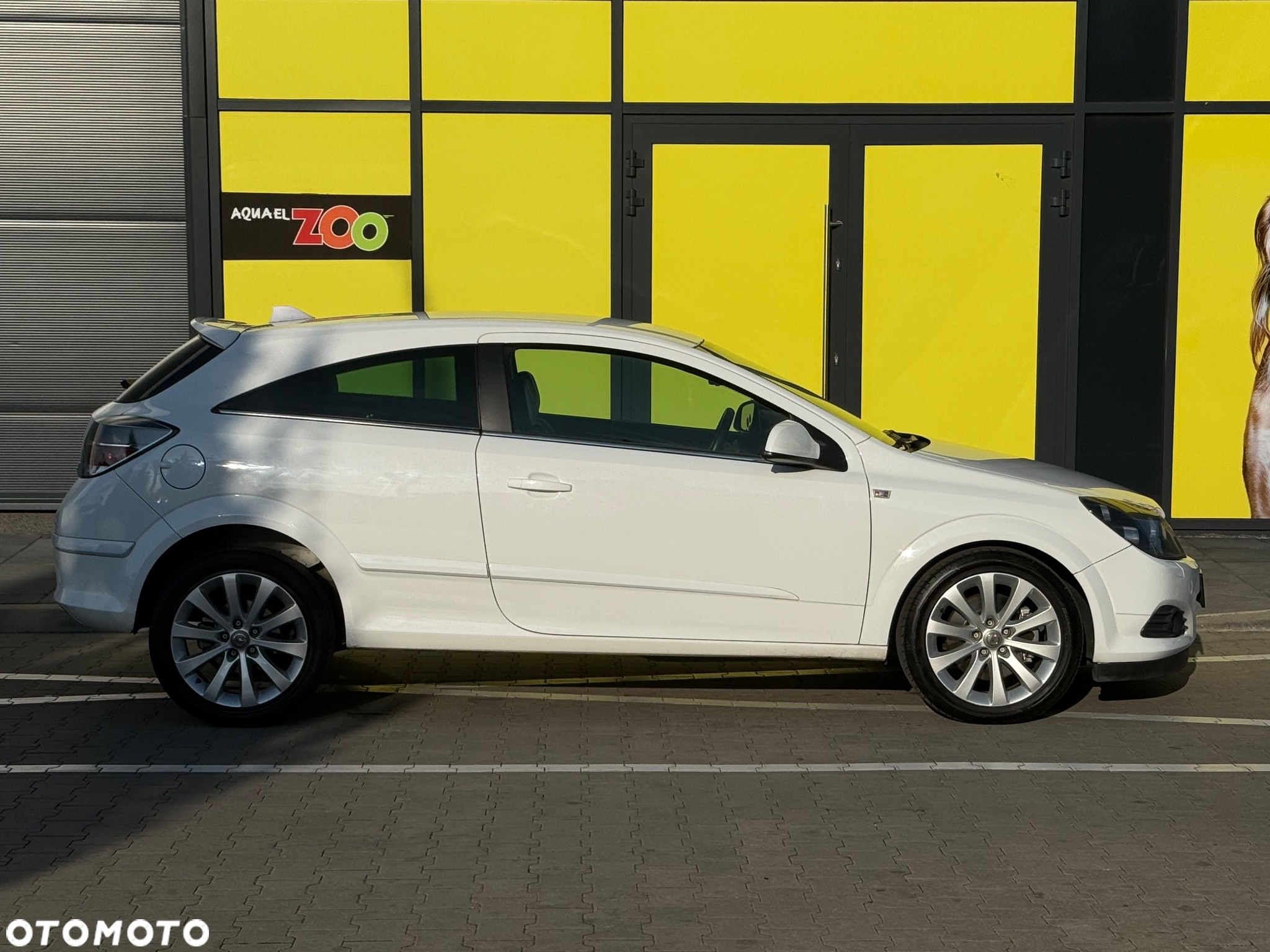 Opel Astra III GTC 1.7 CDTI Sport - 8