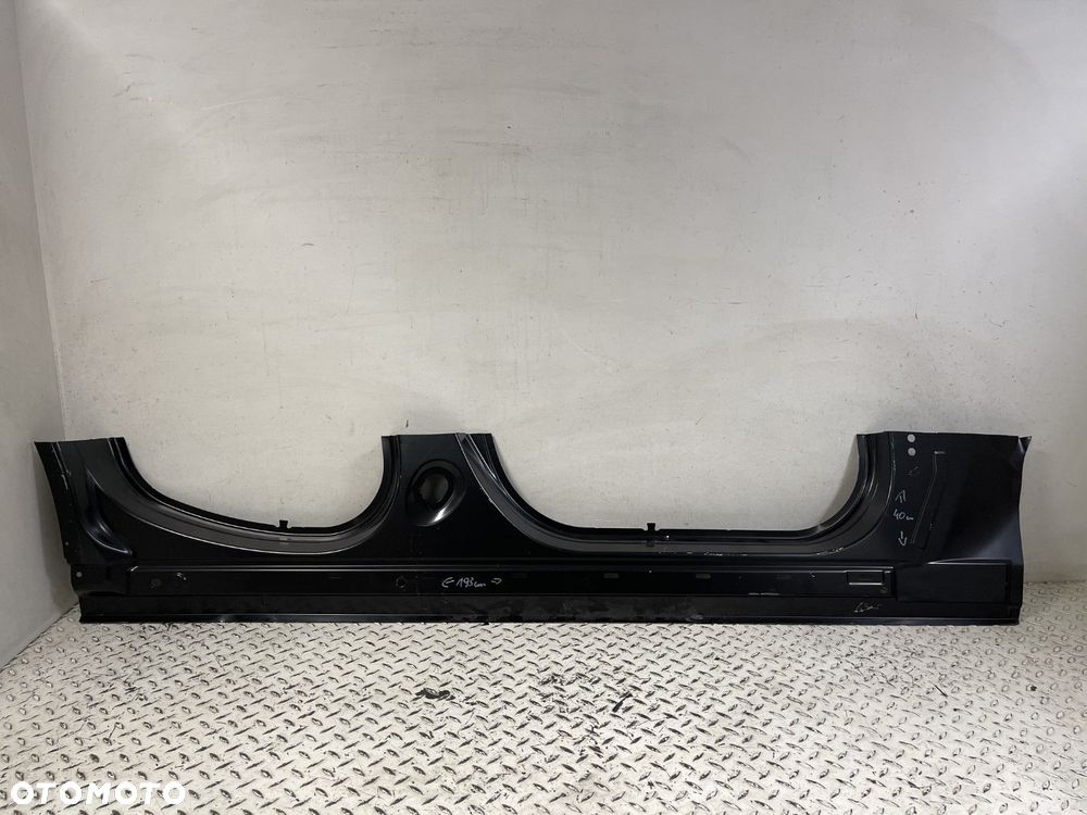 NOWY ORYGINALNY PRÓG SŁUPEK PRAWY PRAWA ALFA ROMEO STELVIO 17-23 68372392AA 5051550 - 2