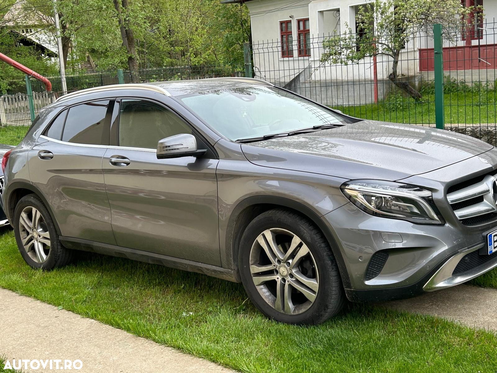 Mercedes-Benz GLA 220 CDI 4MATIC Aut. - 2