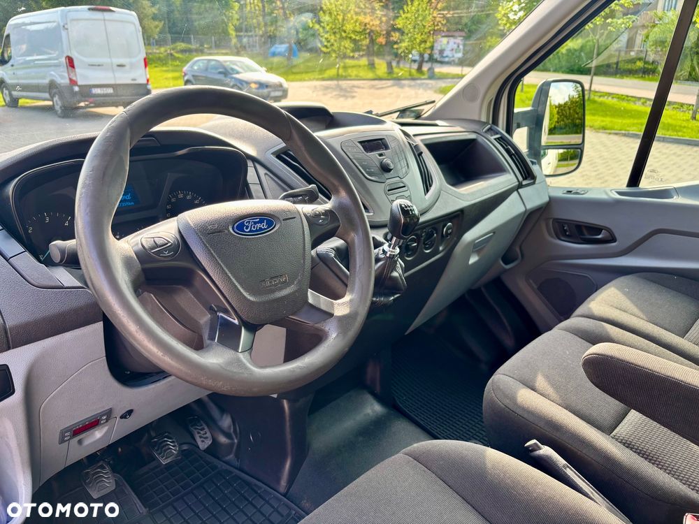 Ford Transit - 22