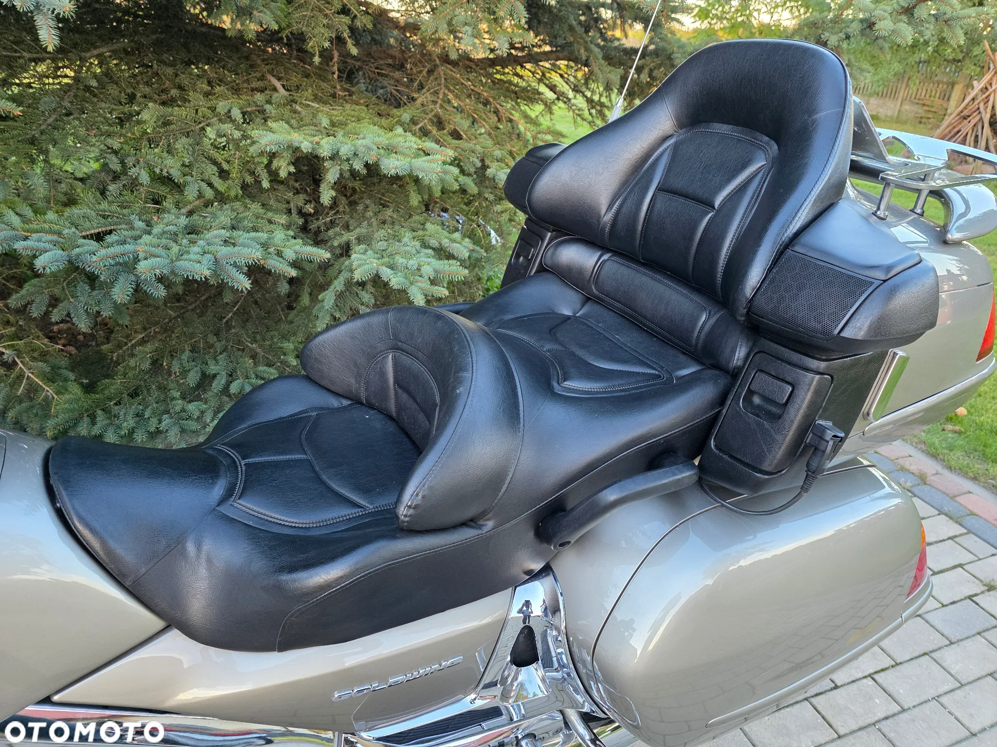 Honda GL - 28