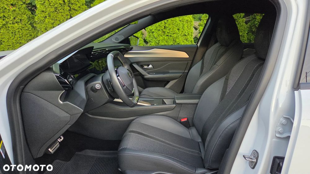 Peugeot 308 1.2 PureTech GT S&S EAT8 - 12