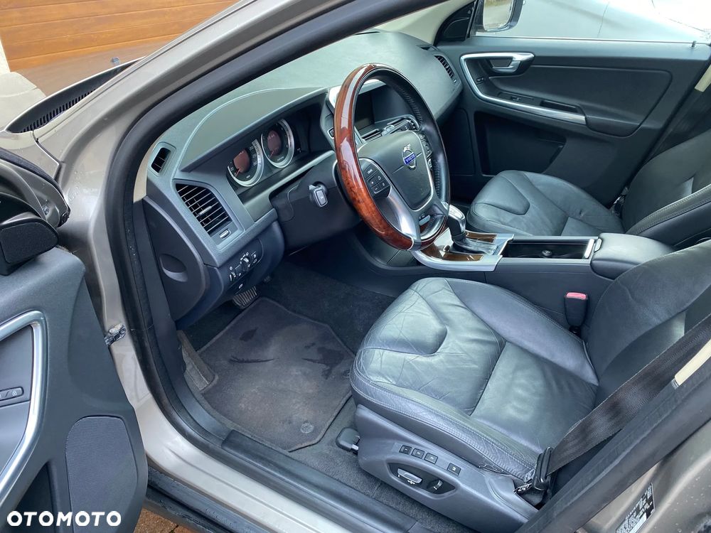 Volvo XC 60 T6 AWD Edition Pro - 8
