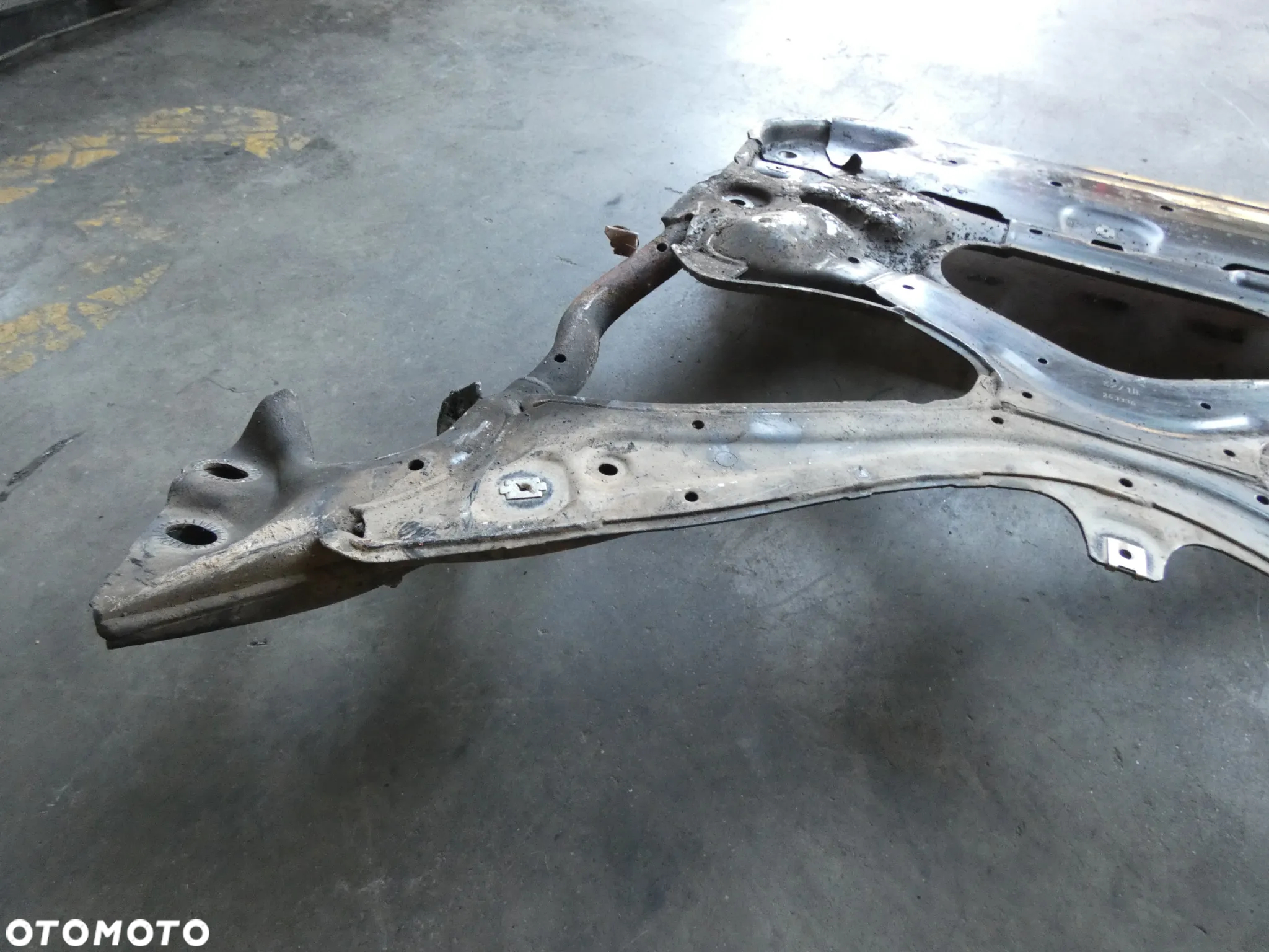 AUDI A4 B9 WÓZEK BELKA SILNIKA SANKI PRZÓD 8W2399347G H202 - 6