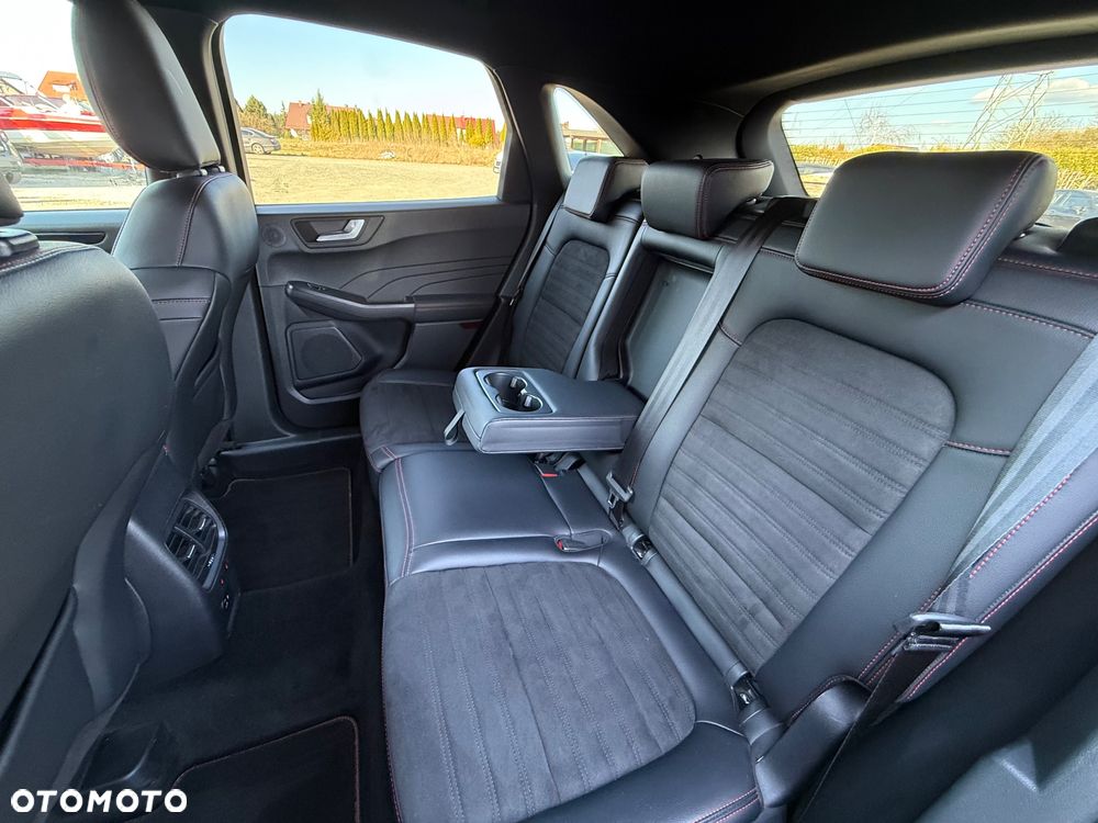 Ford Kuga 2.0 EcoBlue Hybrid ST-LINE X - 28