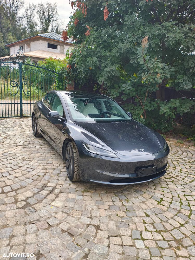 Tesla Model 3 AWD Long Range - 7